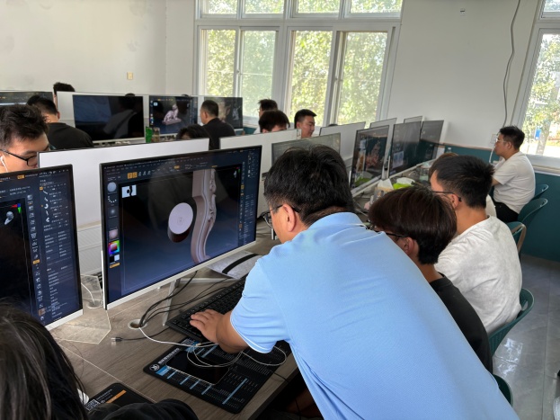 学雕刻师资力量最关键